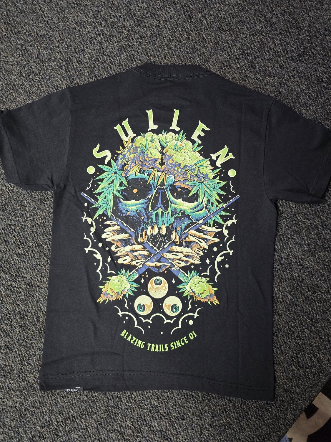 SULLEN CANNABIS BADGE S/S TEE, Size: S