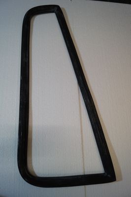 #030 Seal for Triangle window HIGH &amp; RIGHT