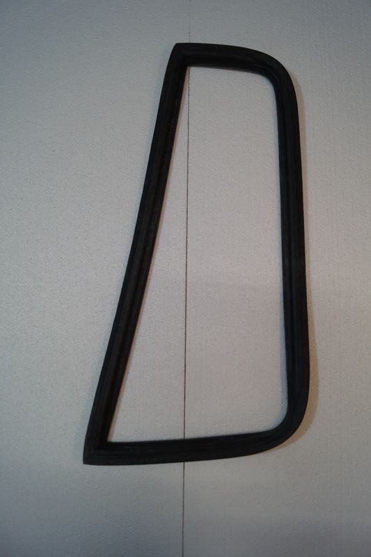 #030 Seal for triangular side window LOW &amp; LEFT
