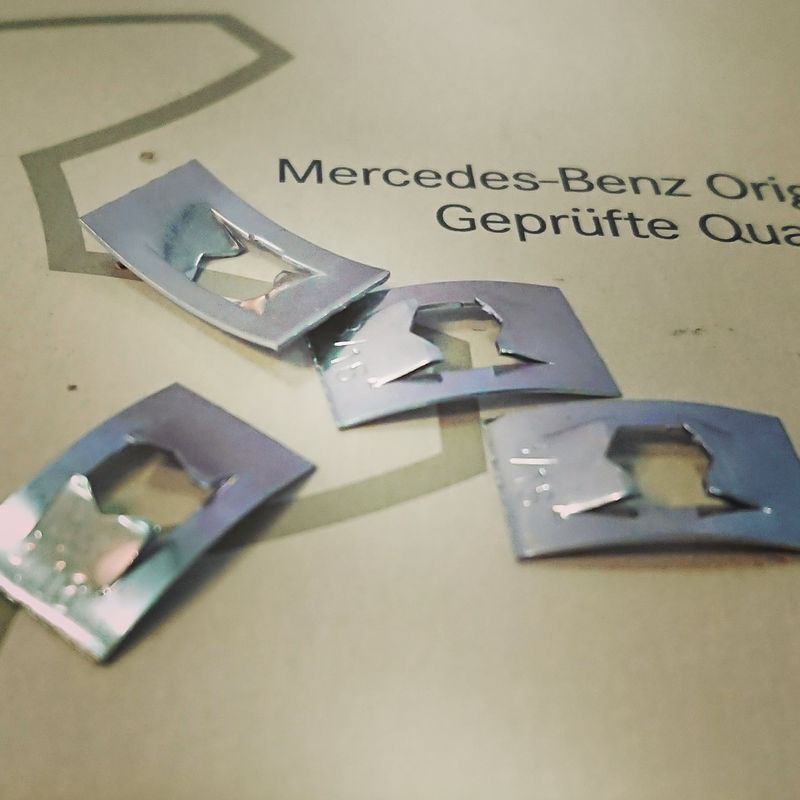 #012 Connector for Mercedes Star Emblem