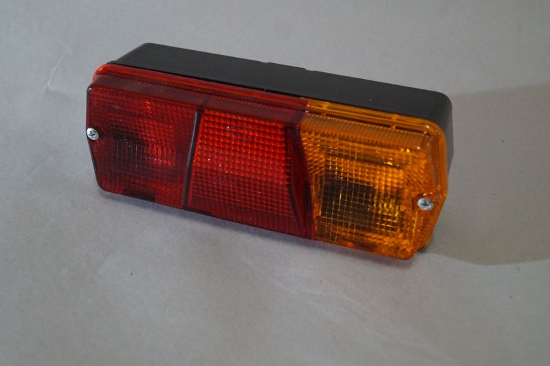 #600 Taillight unit Right