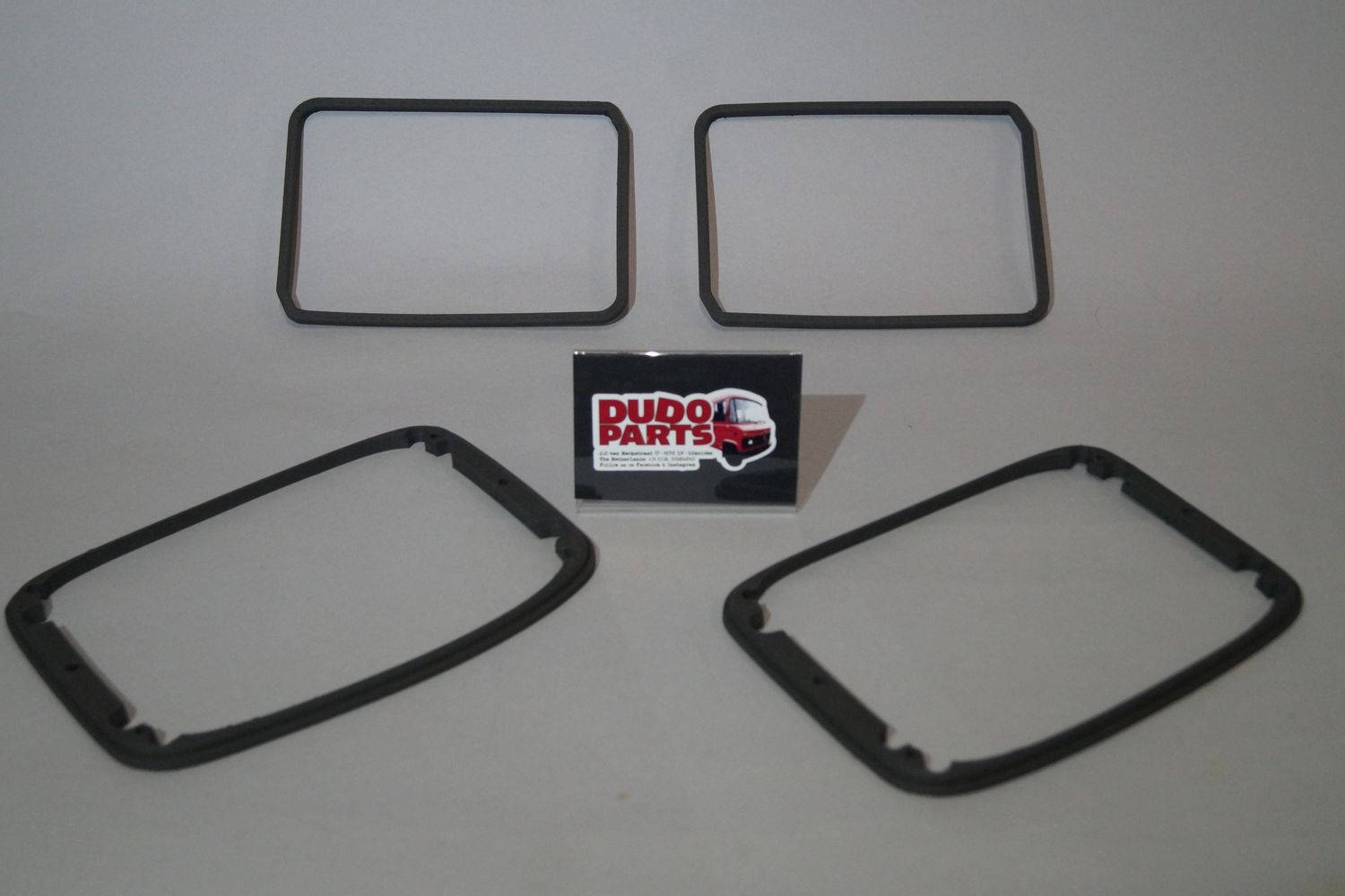#084 Headlight seal / gasket, SET for two metal headlights