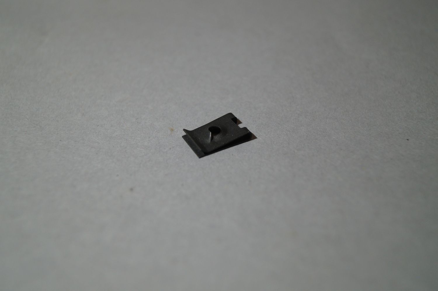 #172 Clip-Type Nut