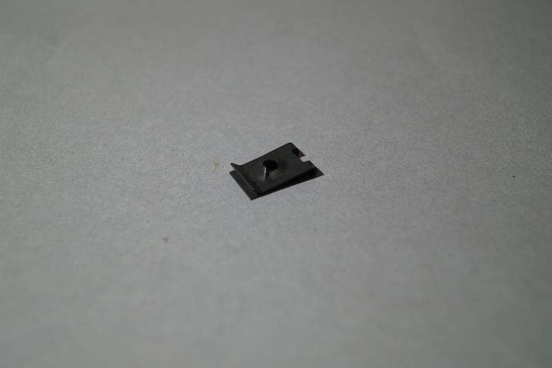 #172 Clip-Type Nut for turn signal