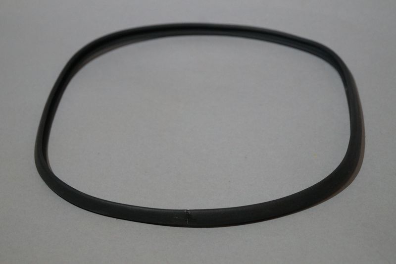 #052 Seal / gasket between glass &amp; plastic Head light Lampunit, Aftermarket