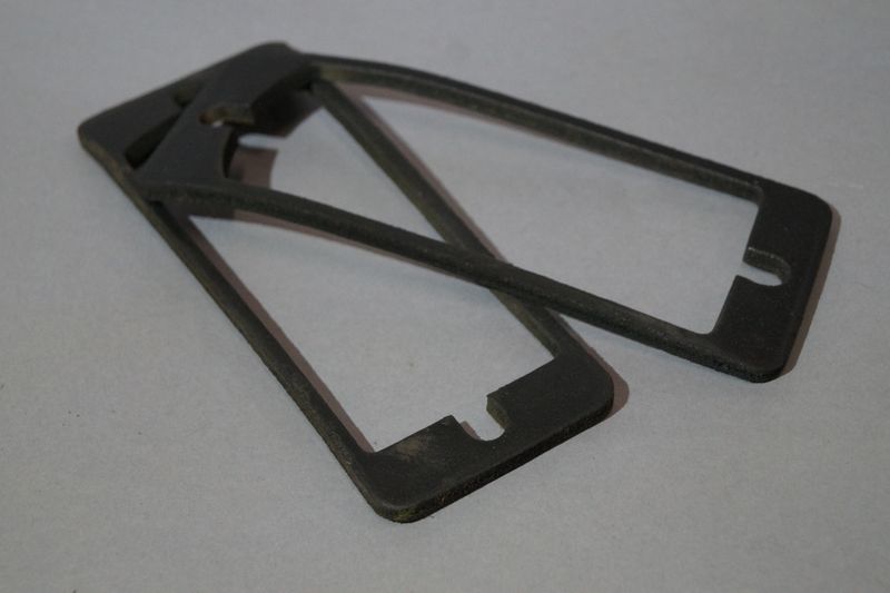 #165 Seal for turn signal indicator #163, used