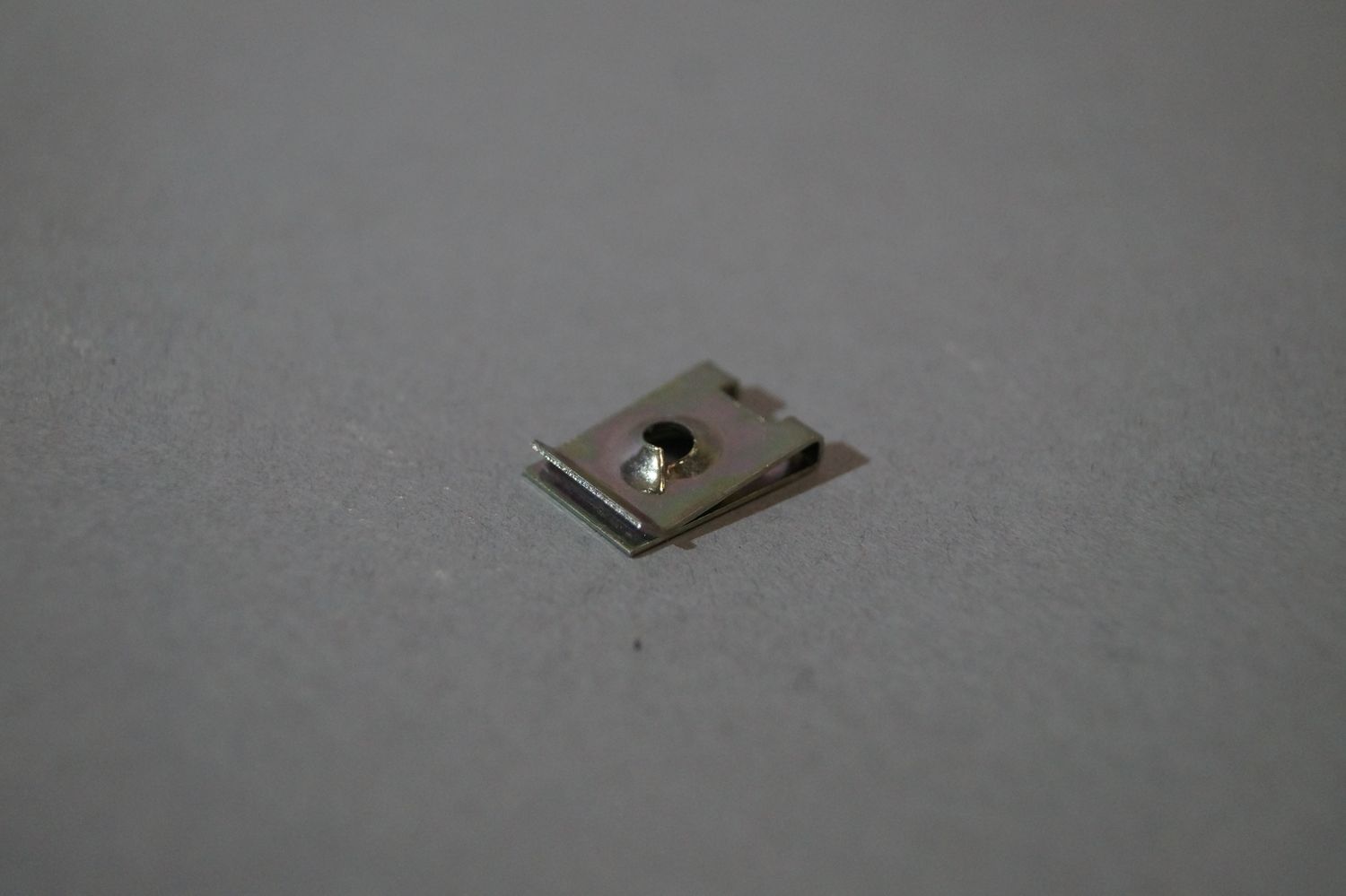 #172 Clip-Type Nut
