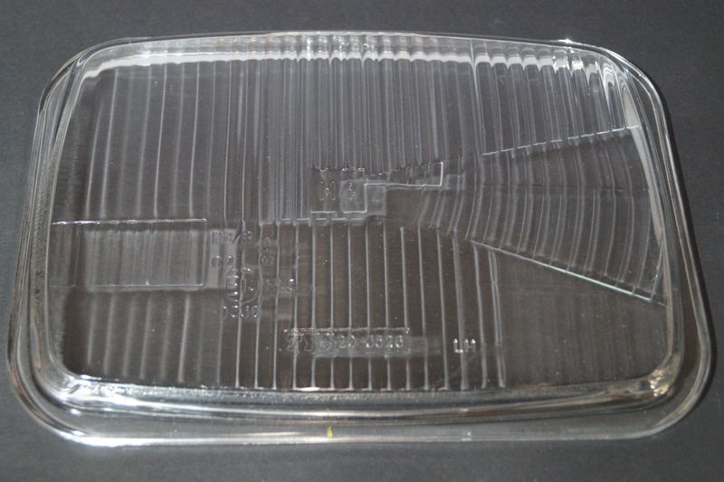 #068 Lens / Glass for Plastic Headlight Lampunit Left, H4, Aftermarket