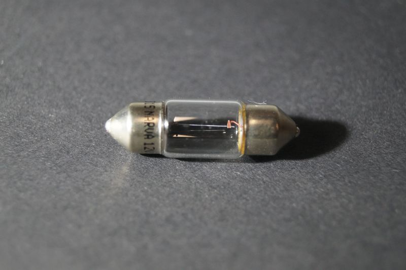 #583 Light Bulb 12V or 24V For licence plate light unit #575