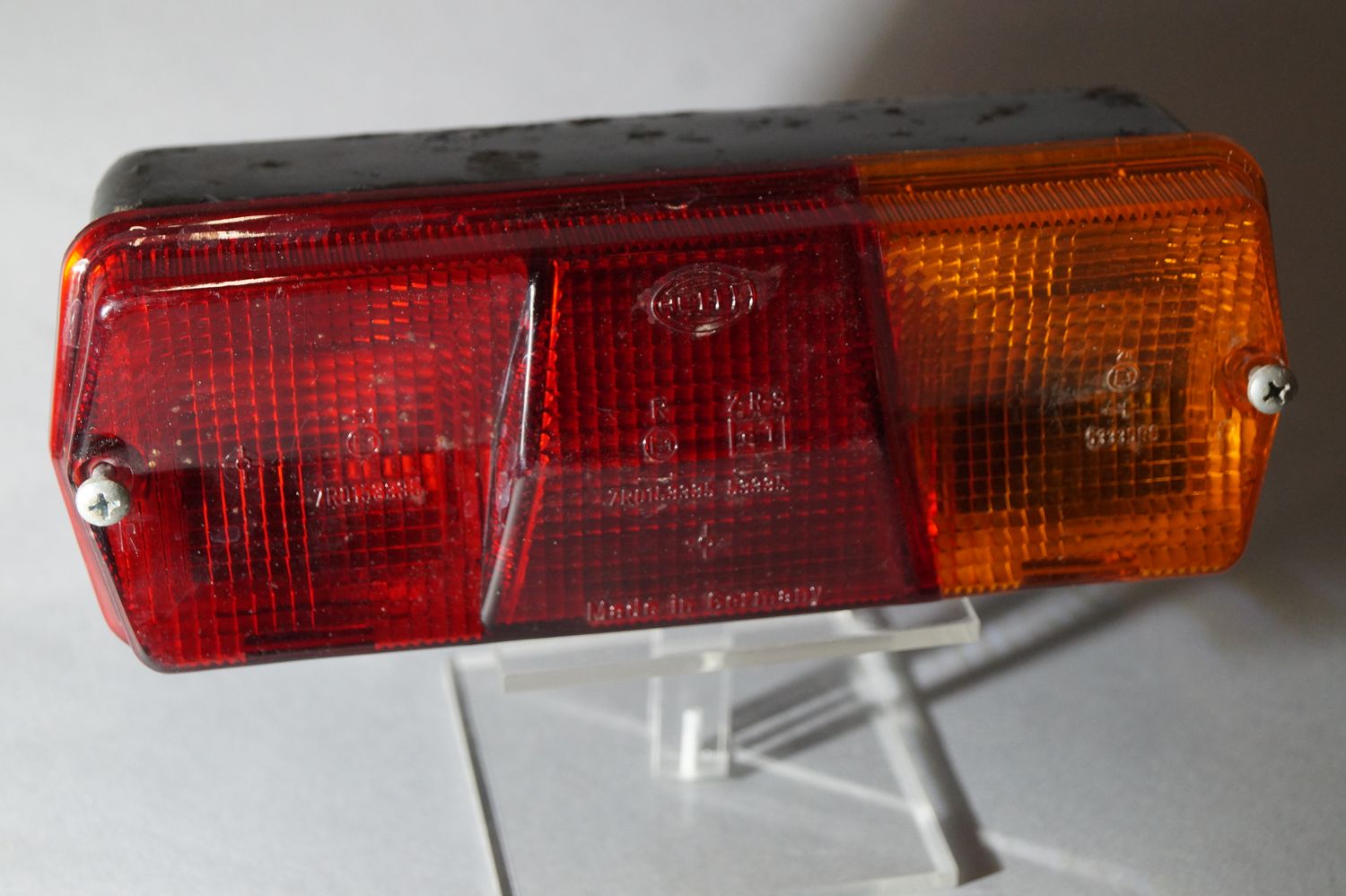 #600 Taillight unit Left