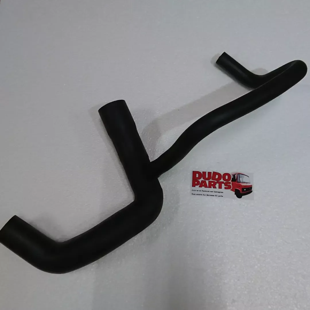 Radiator hose (OM314, from heat exchanger to waterpump) T-Shape
