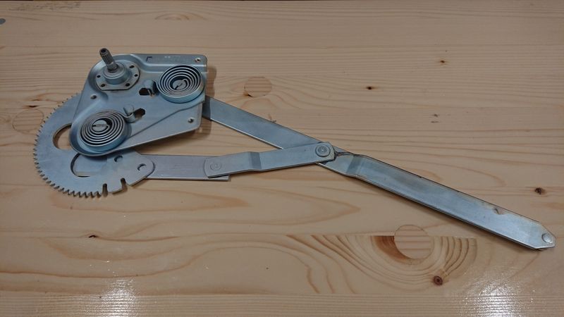 #169 Window Lifting mechanism, left side, Refurbished