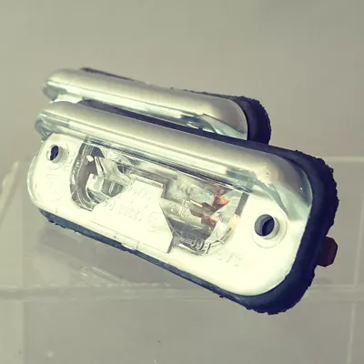Light units (&amp; spare-parts) for rear licence plate