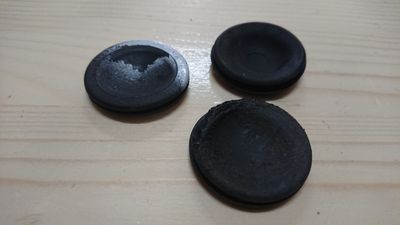 #322 Rubber seal for 30mm hole USED