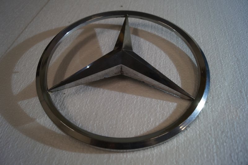 #009 Star Emblem for grille Large METAL Chromed