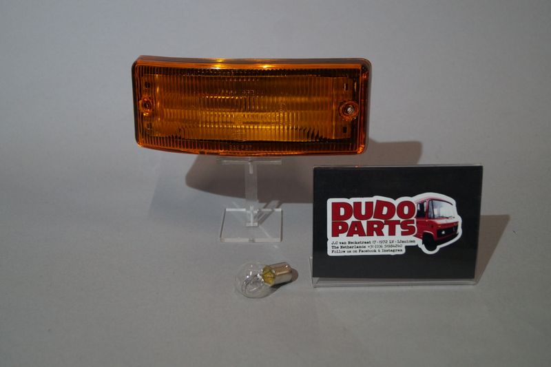 #150 Turn Signal Unit, indicator Front right side
