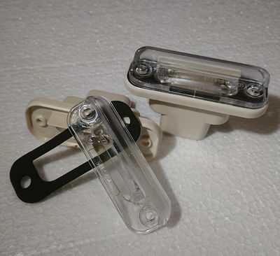 #575 Licence plate light unit