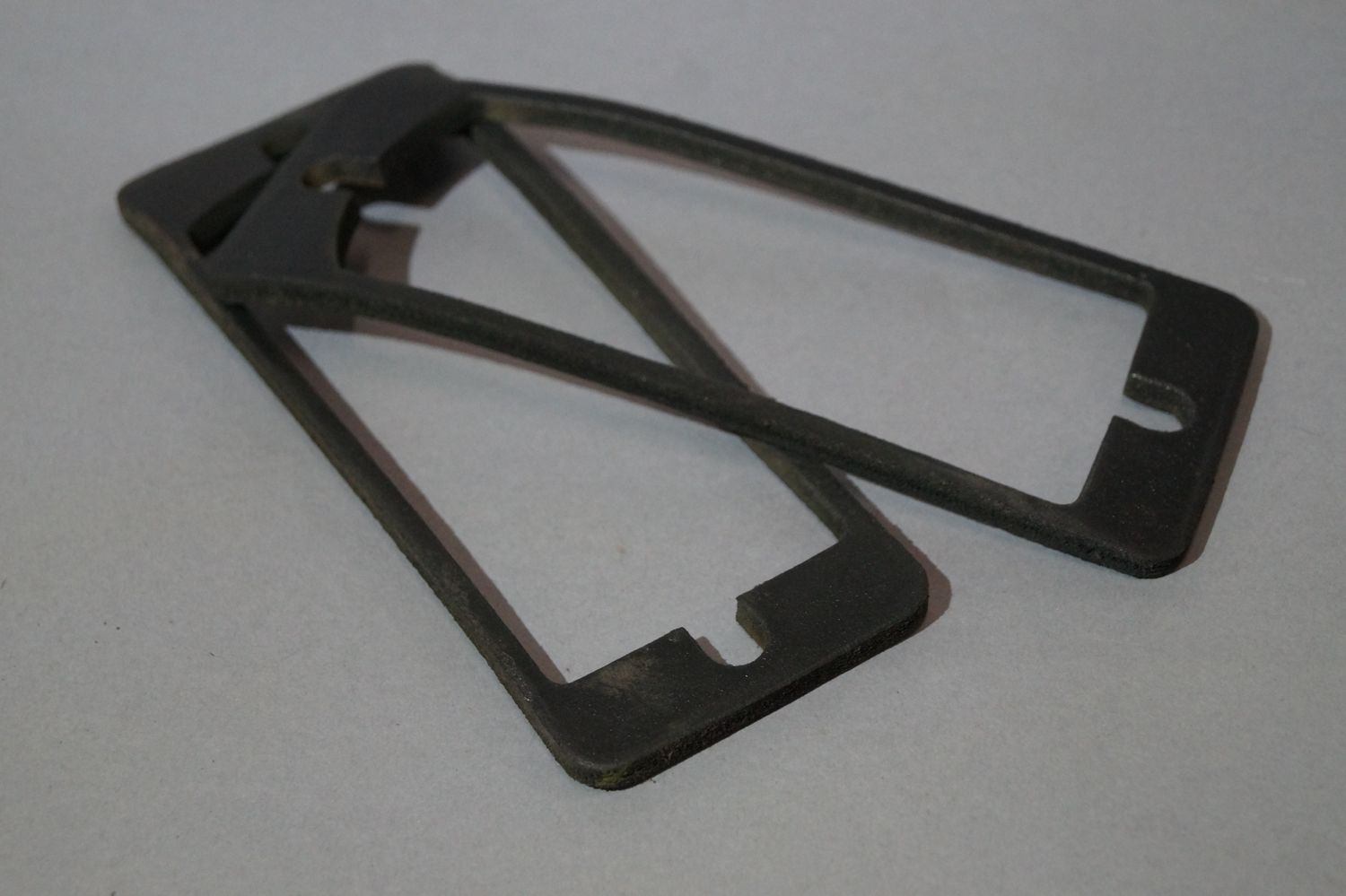#165 Seal for turn signal indicator #163, used
