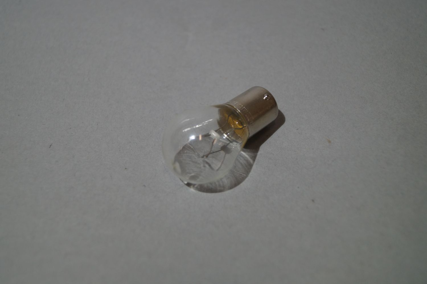 #164 Light bulb, 12 volt or 24 volt for Turn Signal indicator #163