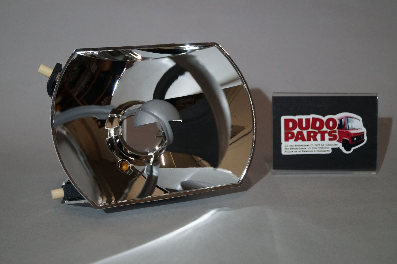 #047 Headlight Mirror / reflector for Metal Headlight, H4, RIGHT