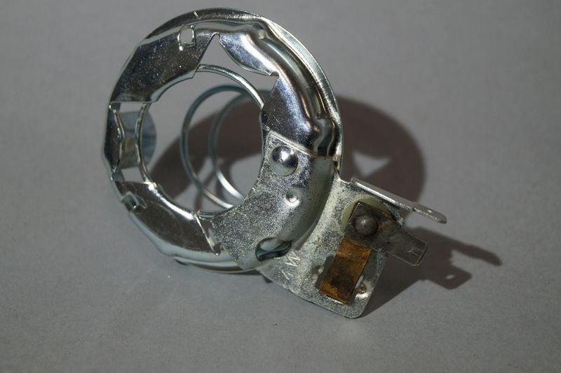 #050 Lamp socket H4
