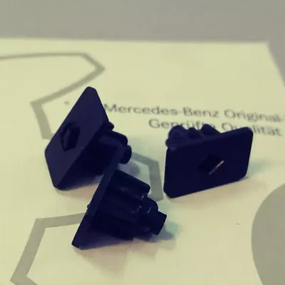 #020 Plug for screw in Plastic Grill, second generation