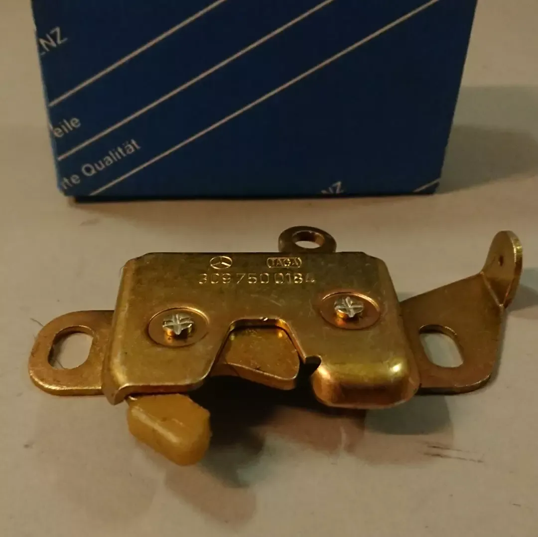 #063 Original Lock / Catcher for Engine hood / Bonnet, second generation