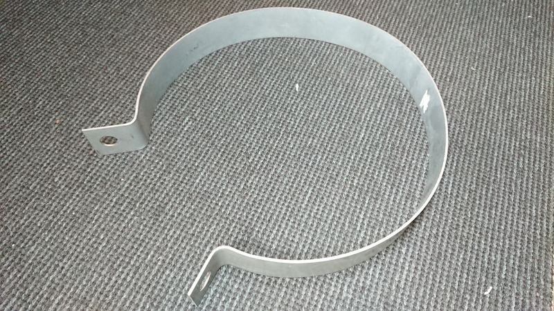 #028 Holder Clamp for exhaust muffler to Damping rubber