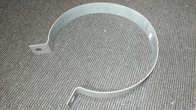 #028 Halter Schelle für Auspufftopf an Dämpfungsgummi