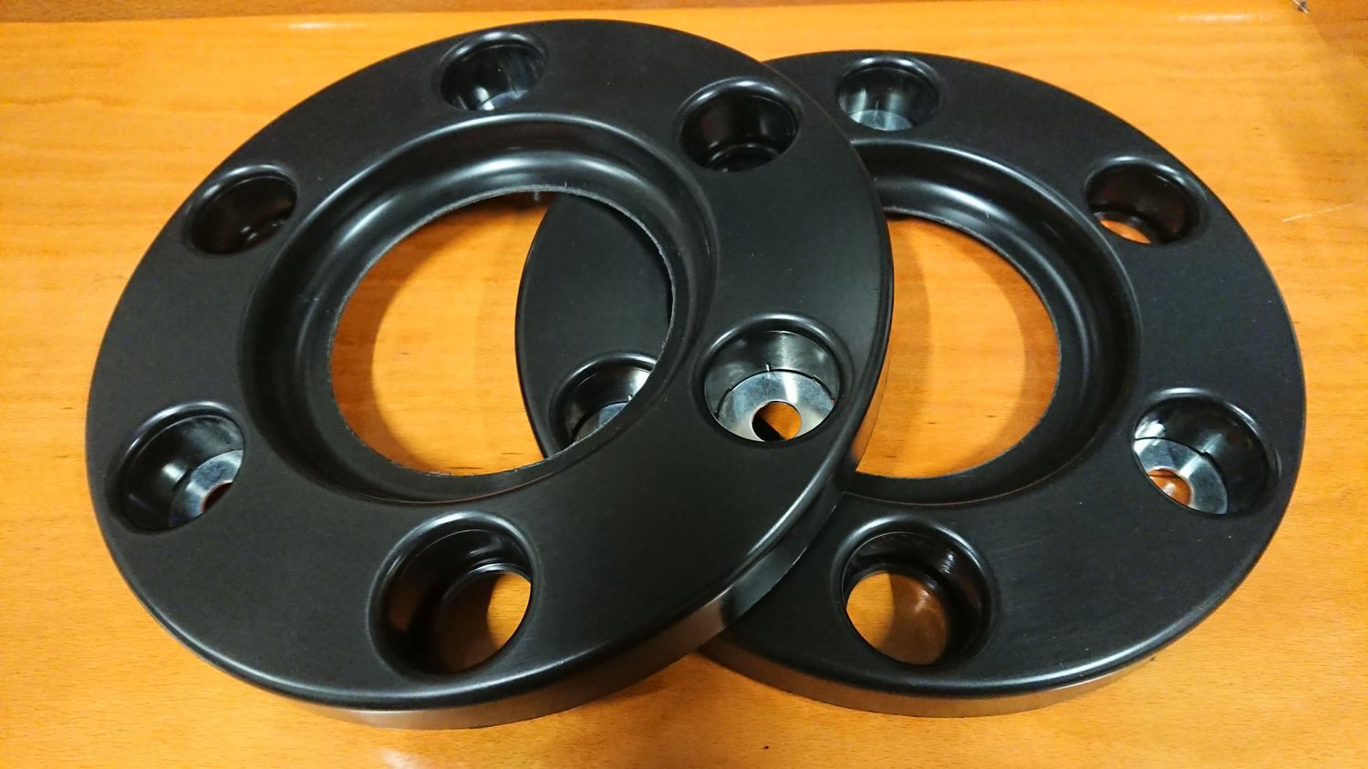 #026 2x Front wheel hubcab / nut protection ring on front rim SET!