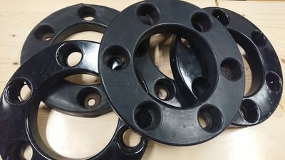 #026 Front wheel hubcab / nut protection ring on front rim USED