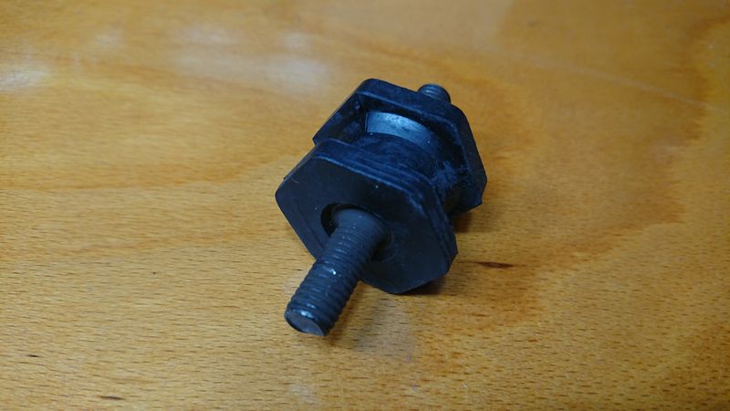 #017 Radiator Damping rubber, small version