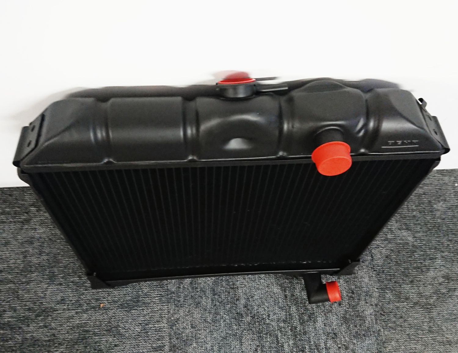 #001 Behr Radiator Cooler (larger type)