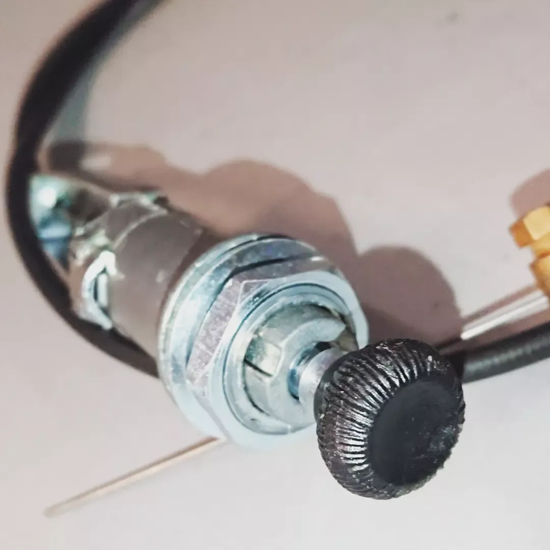 #089 Engine-Stop &amp; Idle Controller &amp; Cable on dashboard