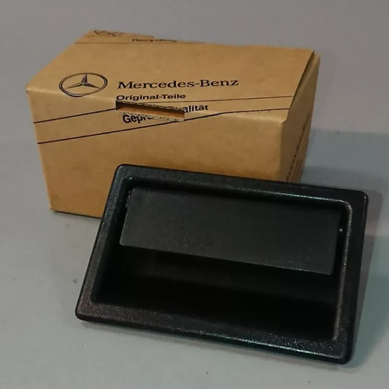 #175 Glove Compartment Lock / Handle in Dashboard