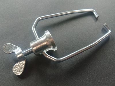 #031 Bracket for Fuel Filter on smaller engines
