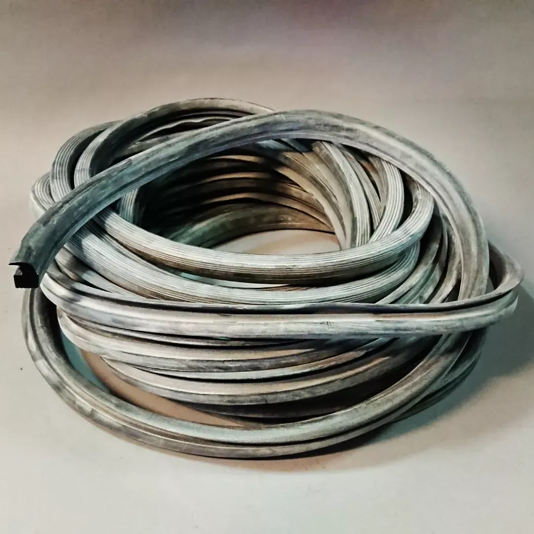 #310 Aftermarket Door seal, Full roll: 50 meter!