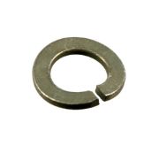 #161 Spring Ring for Stud bolt on rear axle drive shaft at the wheel hub