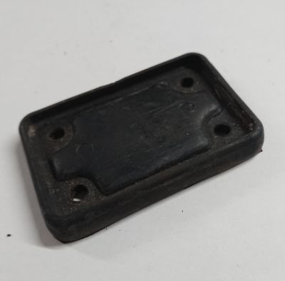 #053 Seal under door catcher for 270° hinge mechanism