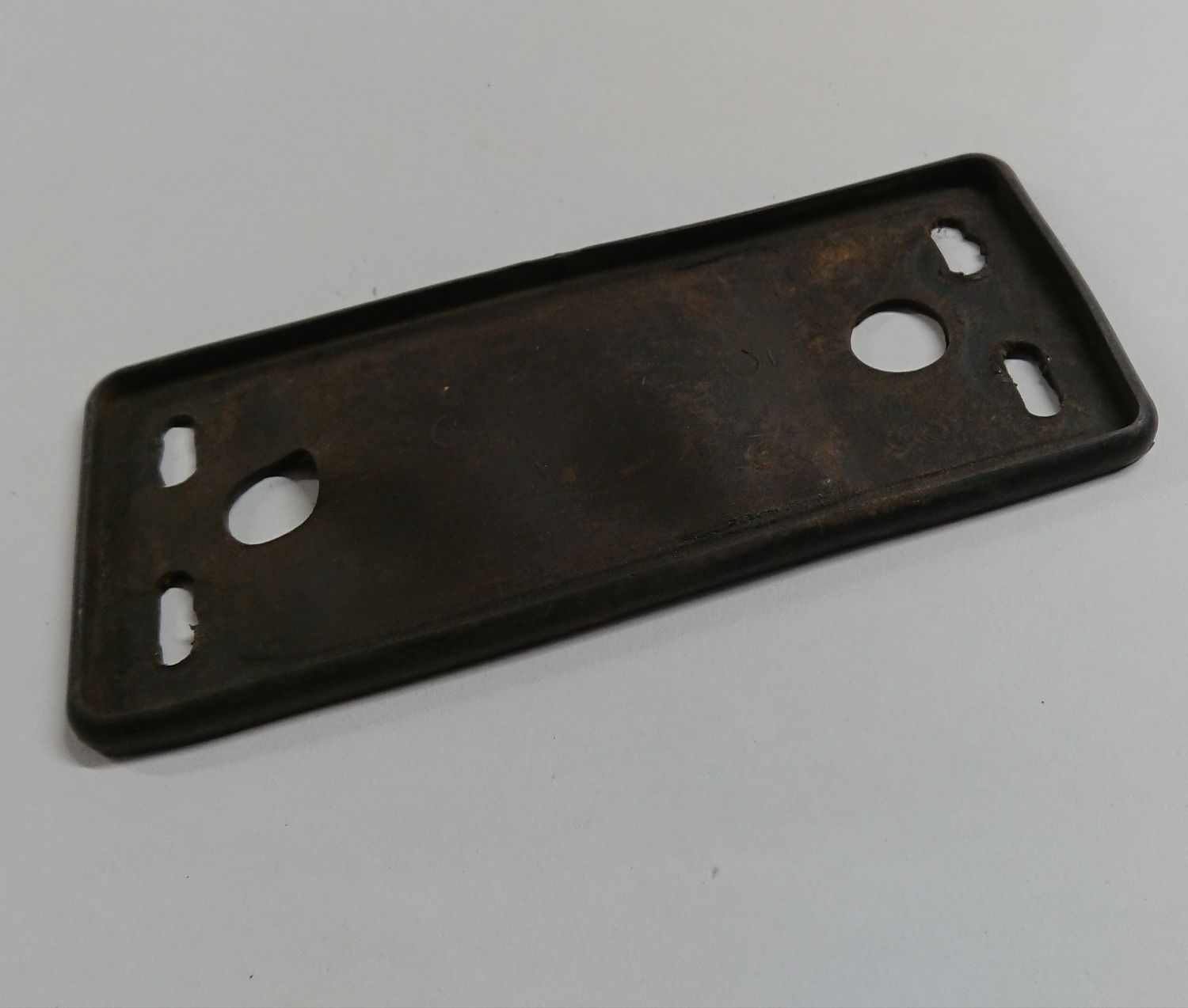 #051 Seal under door lock for 270° hinge mechanism