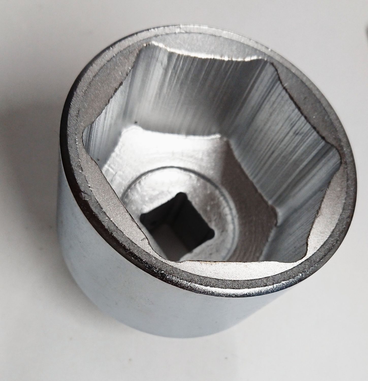 #032B Socket 60 for Hub Cap on Front Axle
