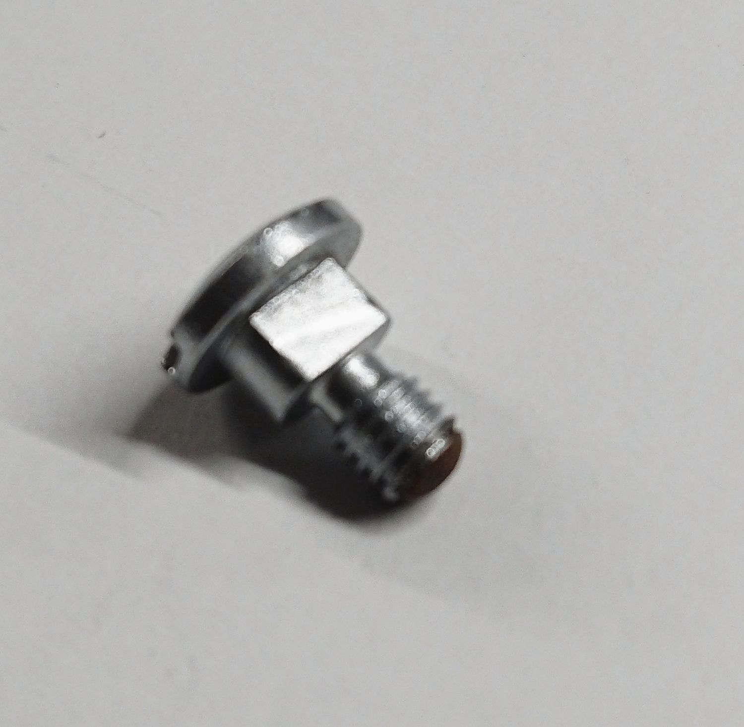 #016 Bolt / Screw for lock on dashboard heater compartment, USED