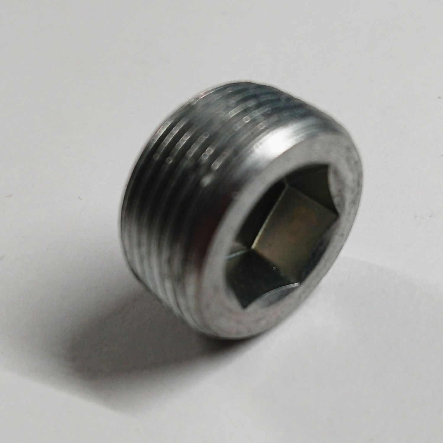#360 Original Plug for core hole in OM314 Engine in 408D / 508D. M24X1.5