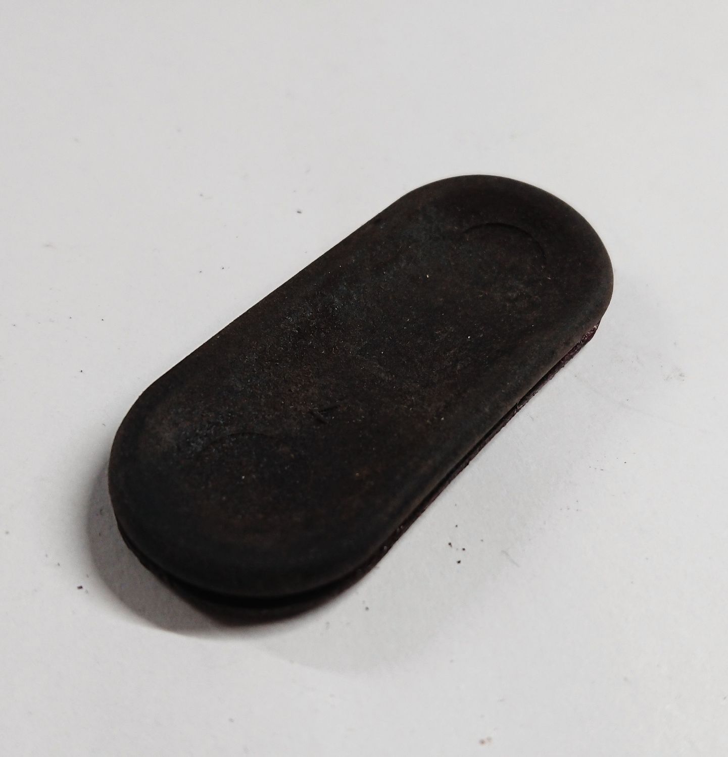 #320 Door hinge bolt cover / seal large USED