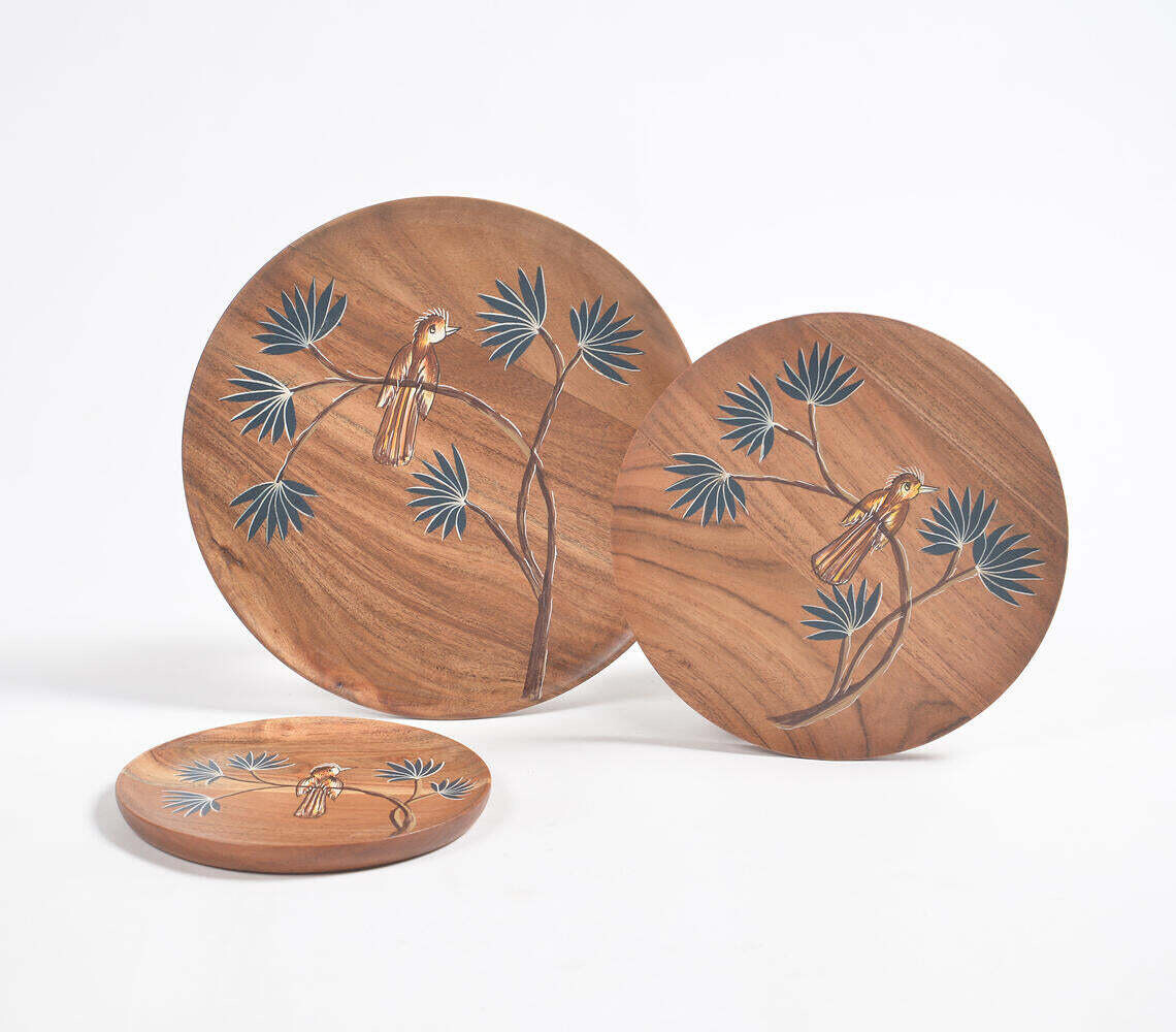 Hand-Painted Acacia Wood Bird Trays (Set of 3)