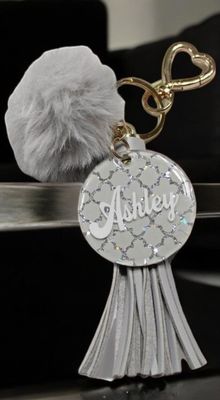 Gray / Silver Quatrefoil