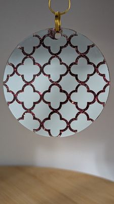 Gray / Burgundy-Quatrefoil  