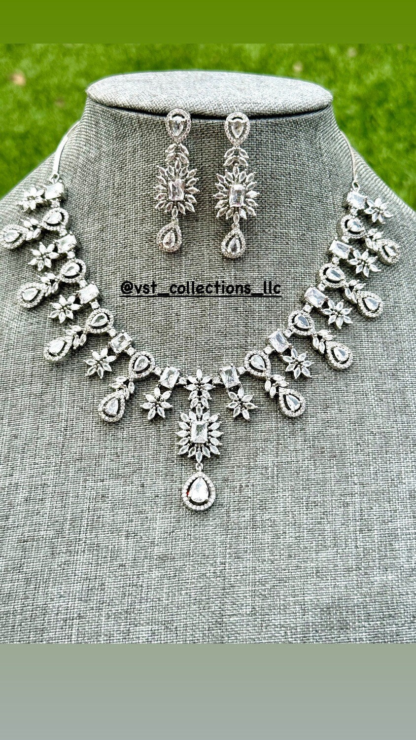 White AD Necklace With Earring