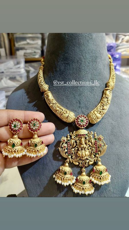 Goddess Laxmi Temple Long Necklace With Earrings