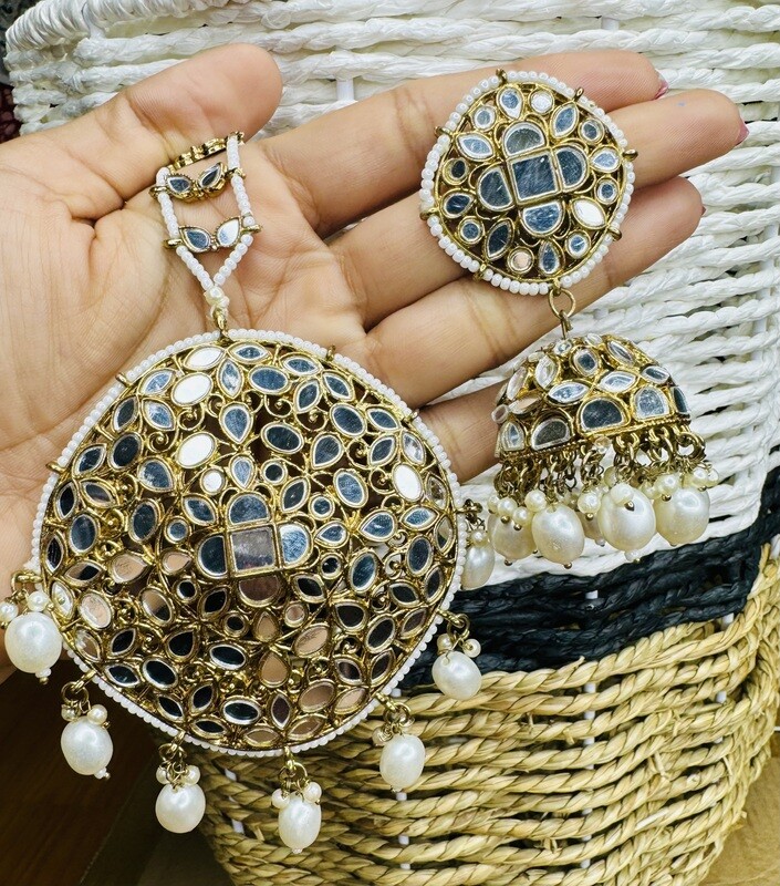 White And Gold Mirror Earring With Oversized Tika